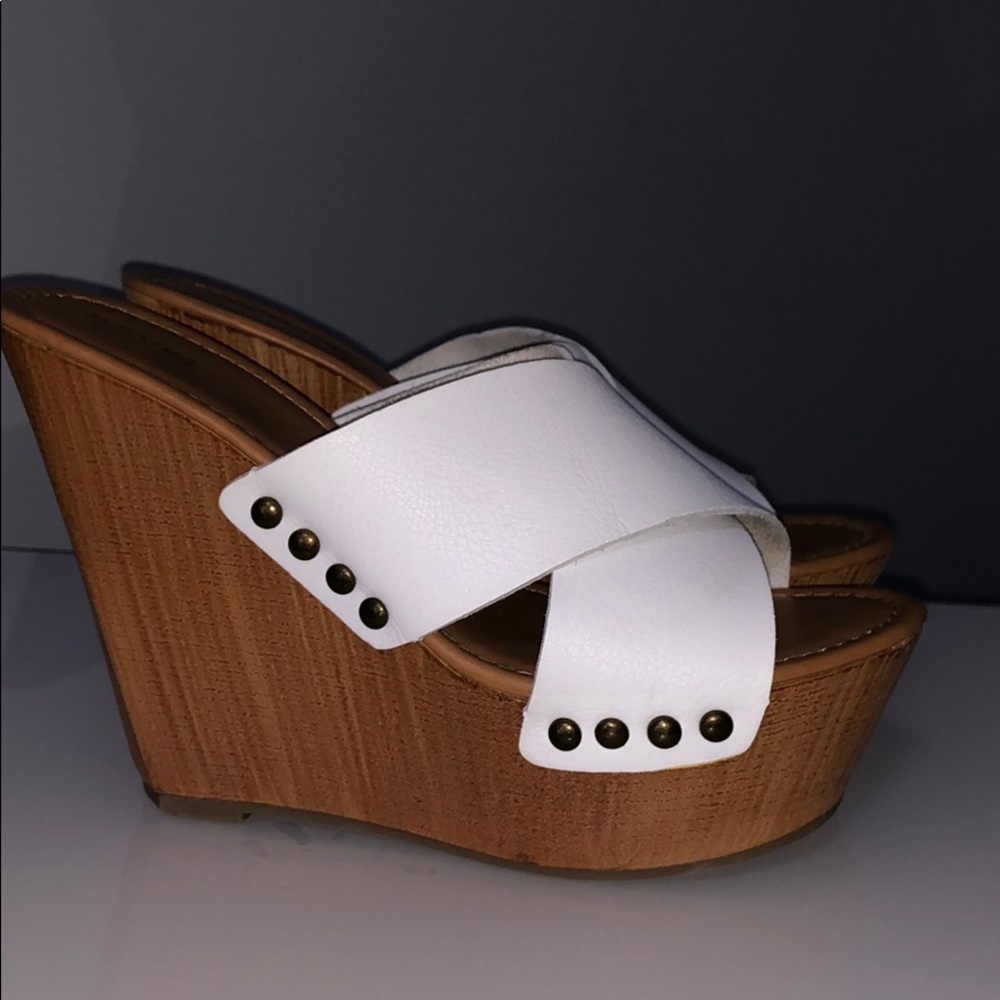 Brand new white wedges!
